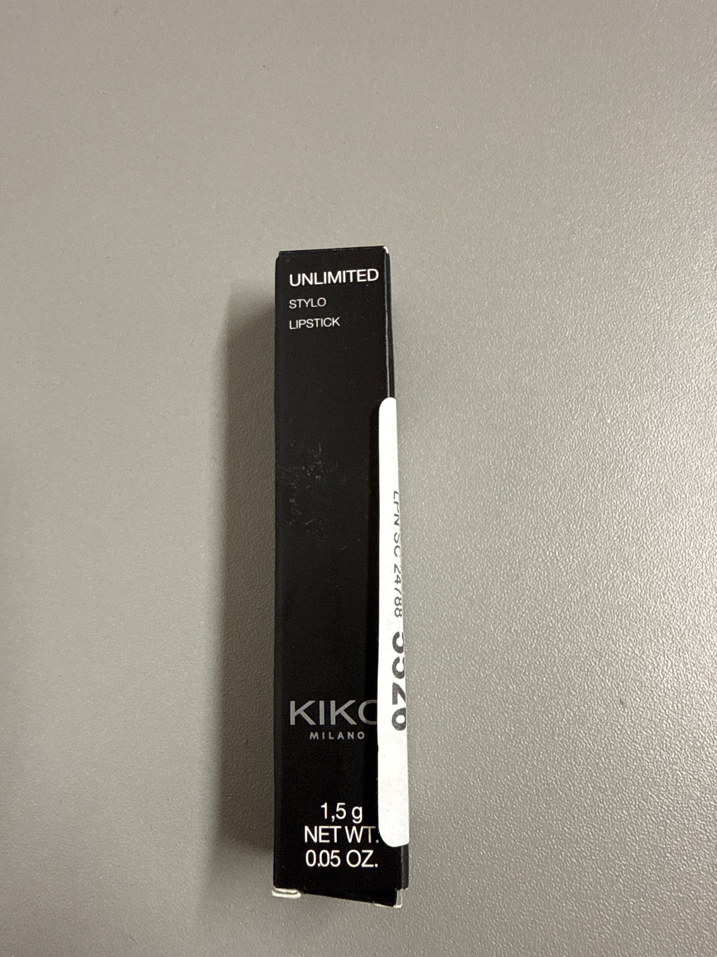 Kiko Milano - Unlimited Stylo LipStick - Shade 16 Poppy Red