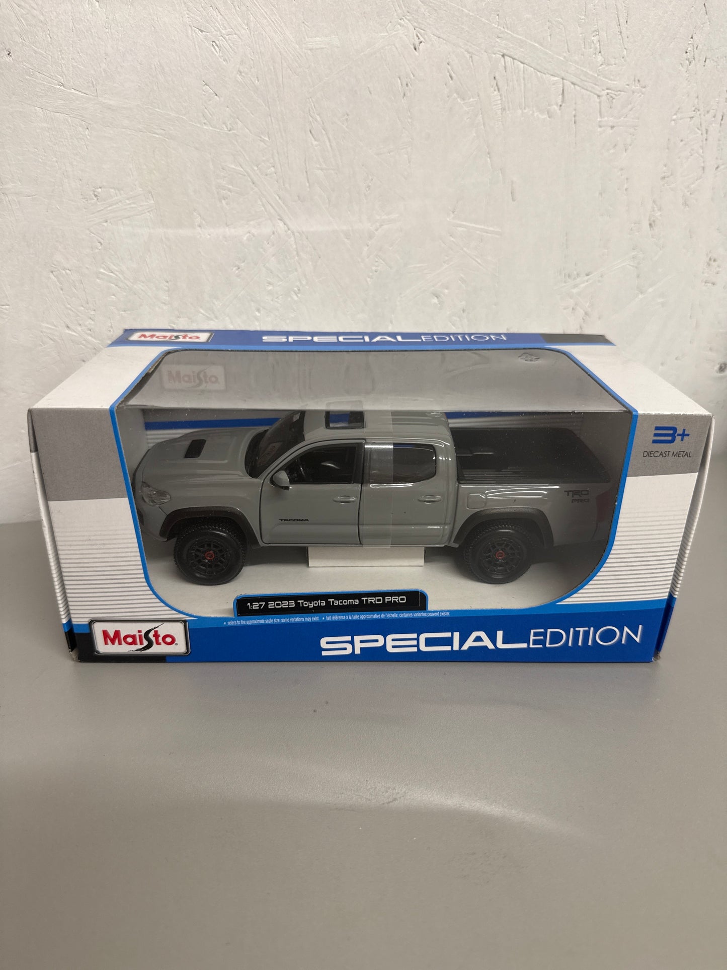 Maisto 1:27 2023 Toyota Tacoma TRD Pro Special Edition