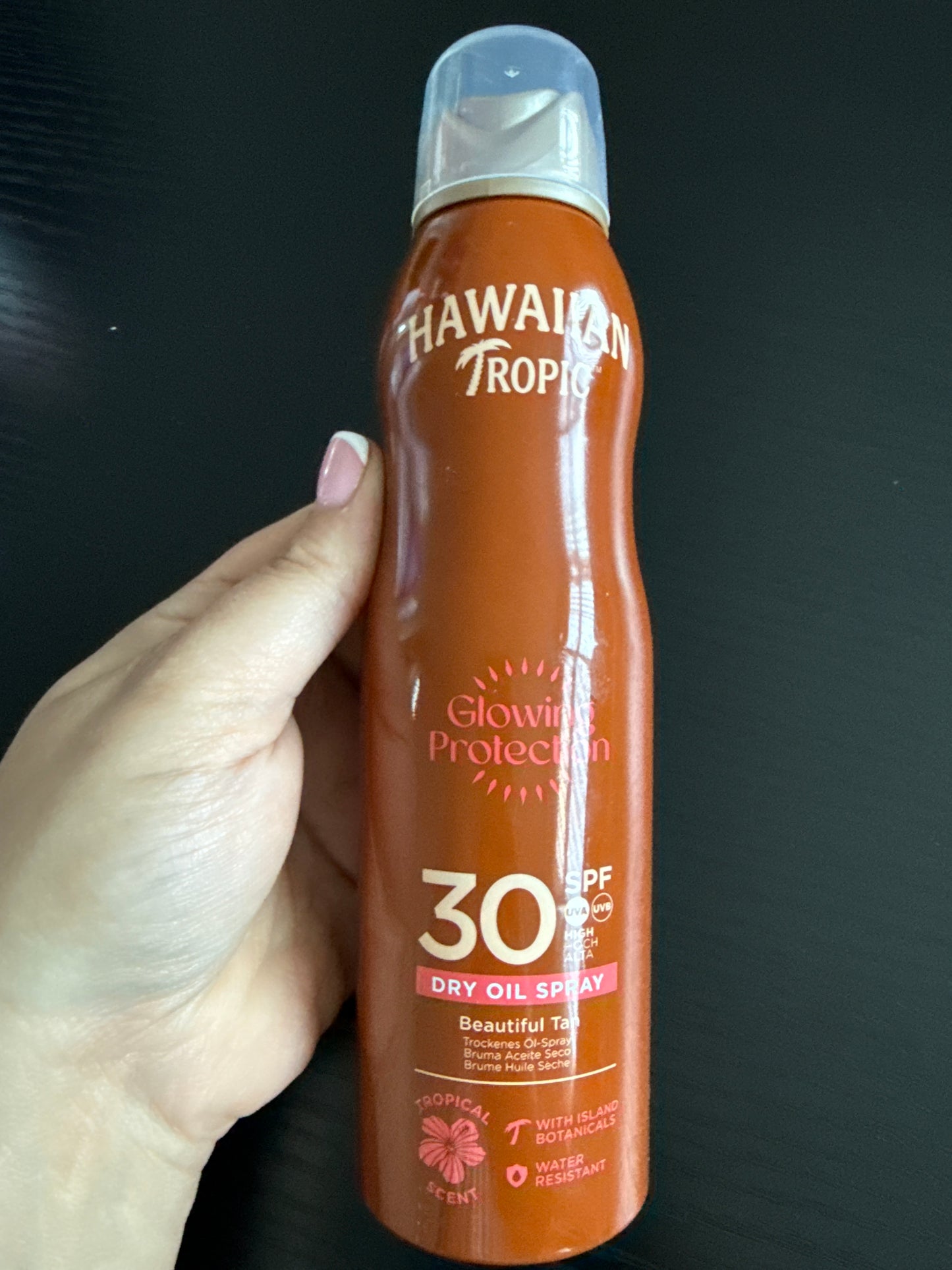 Hawaiian Tropic Glowing Protection Sunscreen Spray SPF 30 180ml