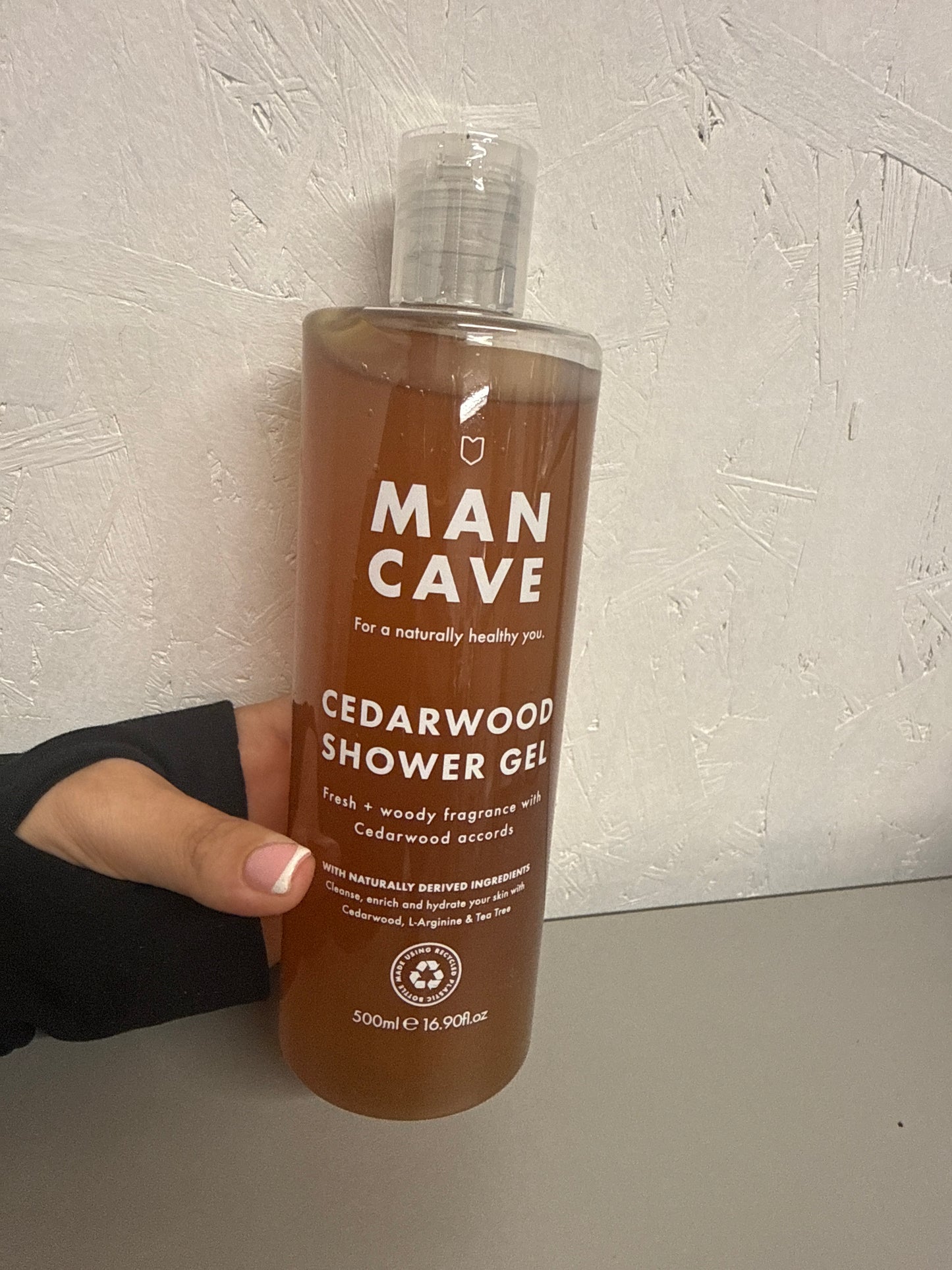 ManCave Cedarwood Mens Shower Gel - 500 ml