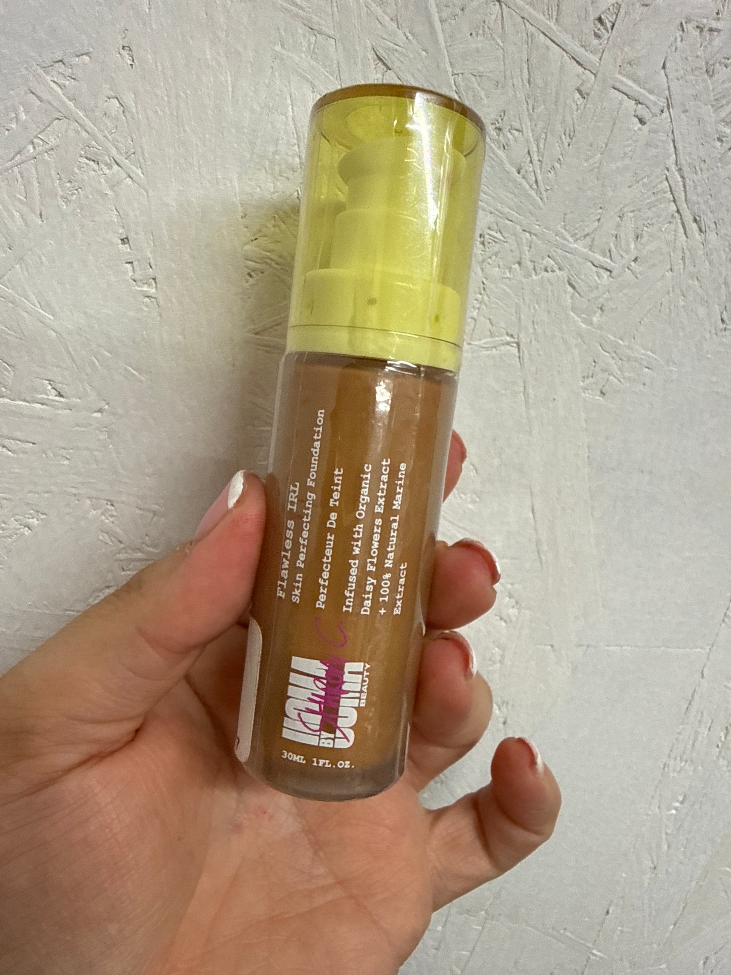 Ready for my close-up foundation - Shade: T3 Bronze Venus