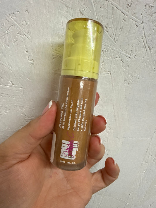 Ready for my close-up foundation - Shade: T3 Bronze Venus