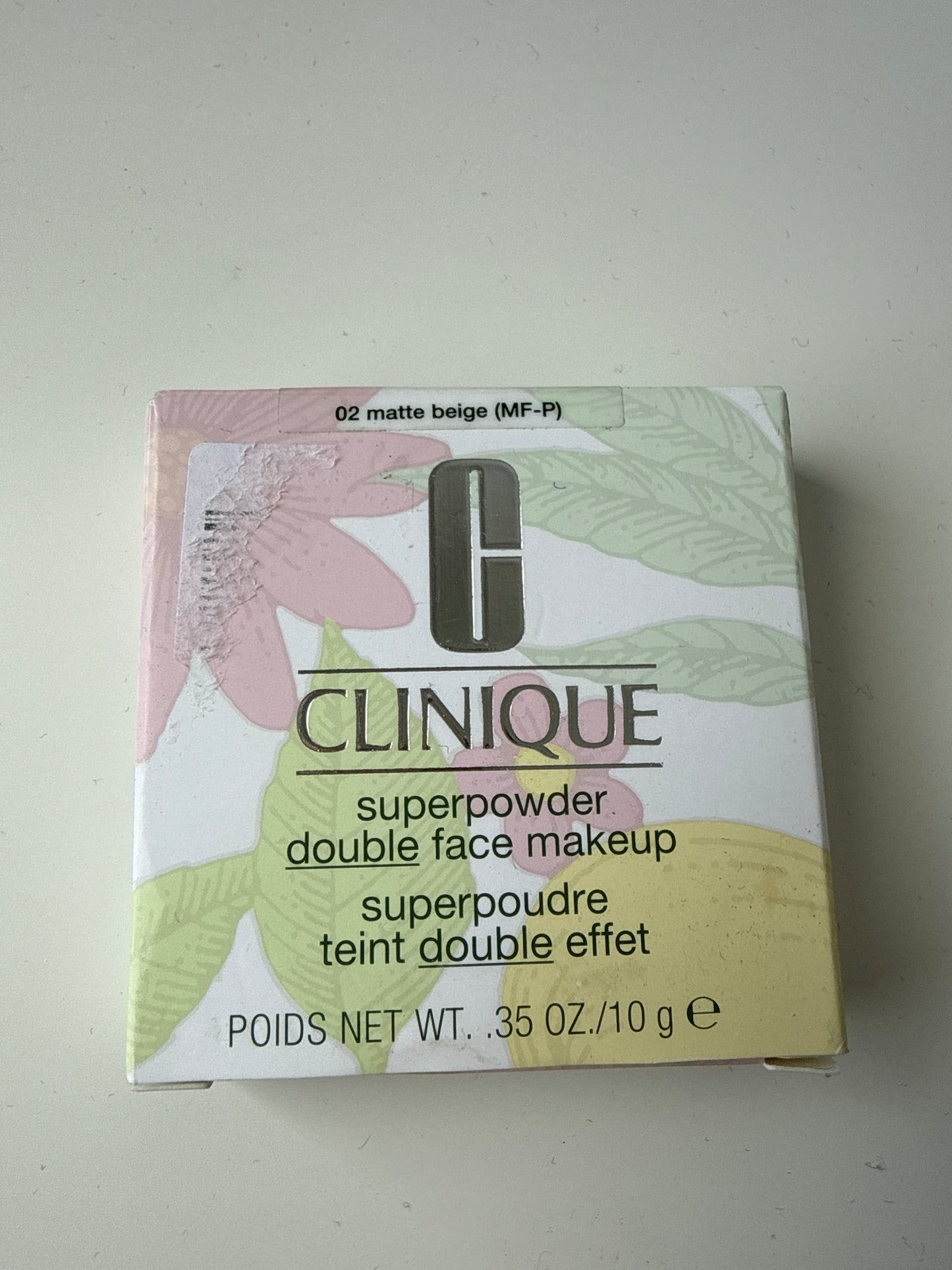 Clinique - super powder double face makeup - Shade: 02 matte beige (Mf-p)