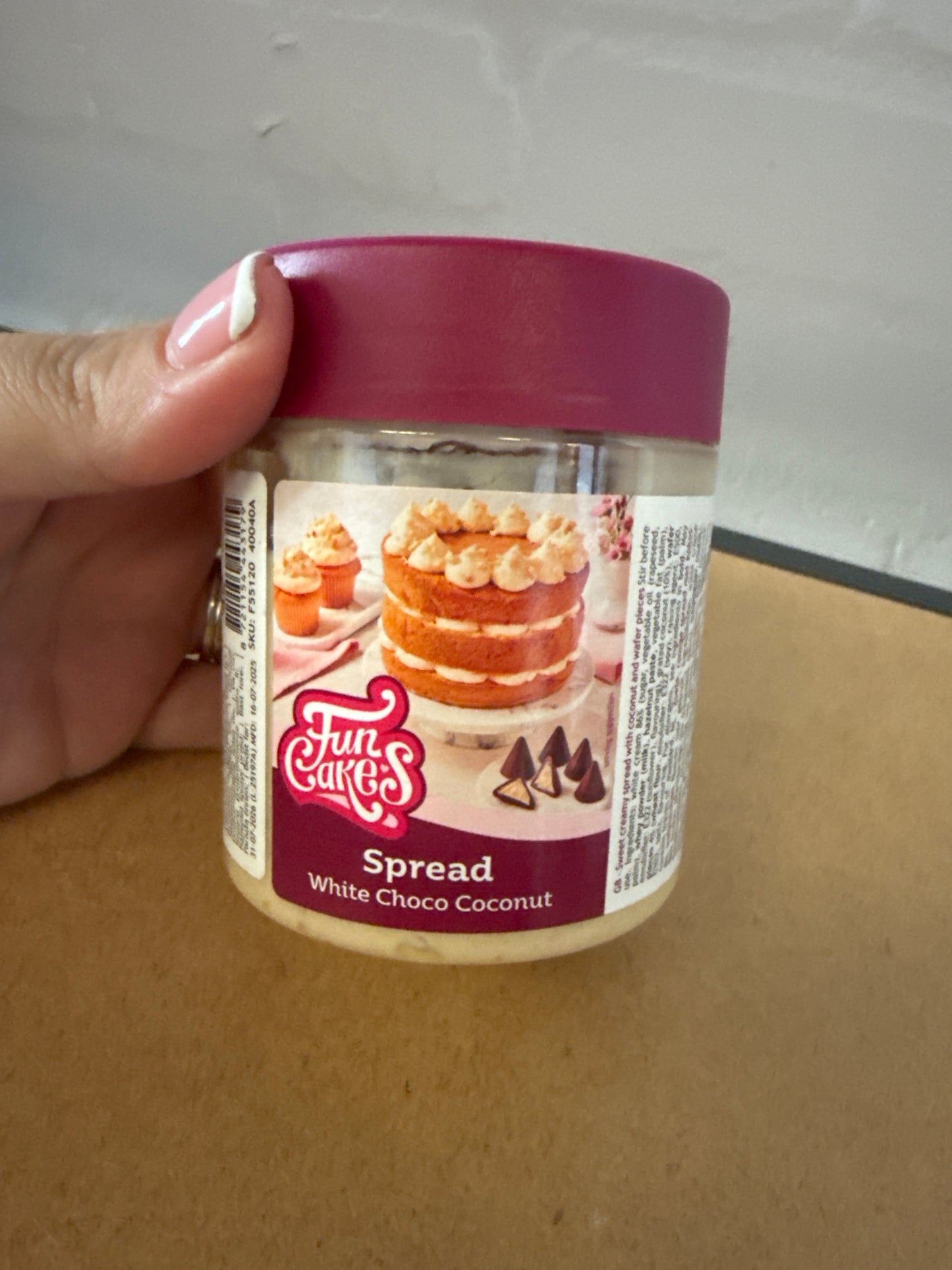 Fun Cakes - White Chocolate Coconut Spread