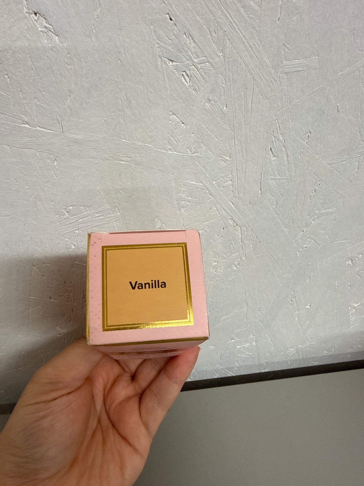 Too Faced Born This Way Undetectable Medium-To-Full Coverage Foundation - Shade: Vanilla