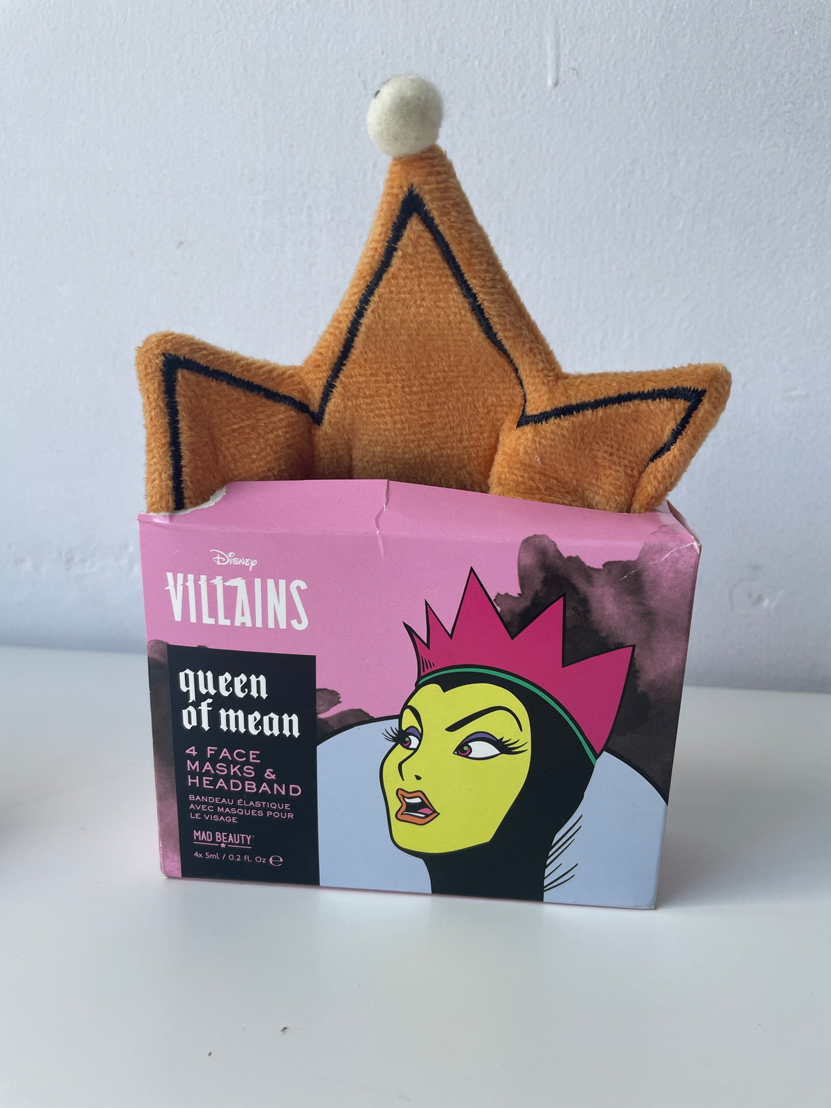 Disney villains - Queen of mean (4x face masks & headband)