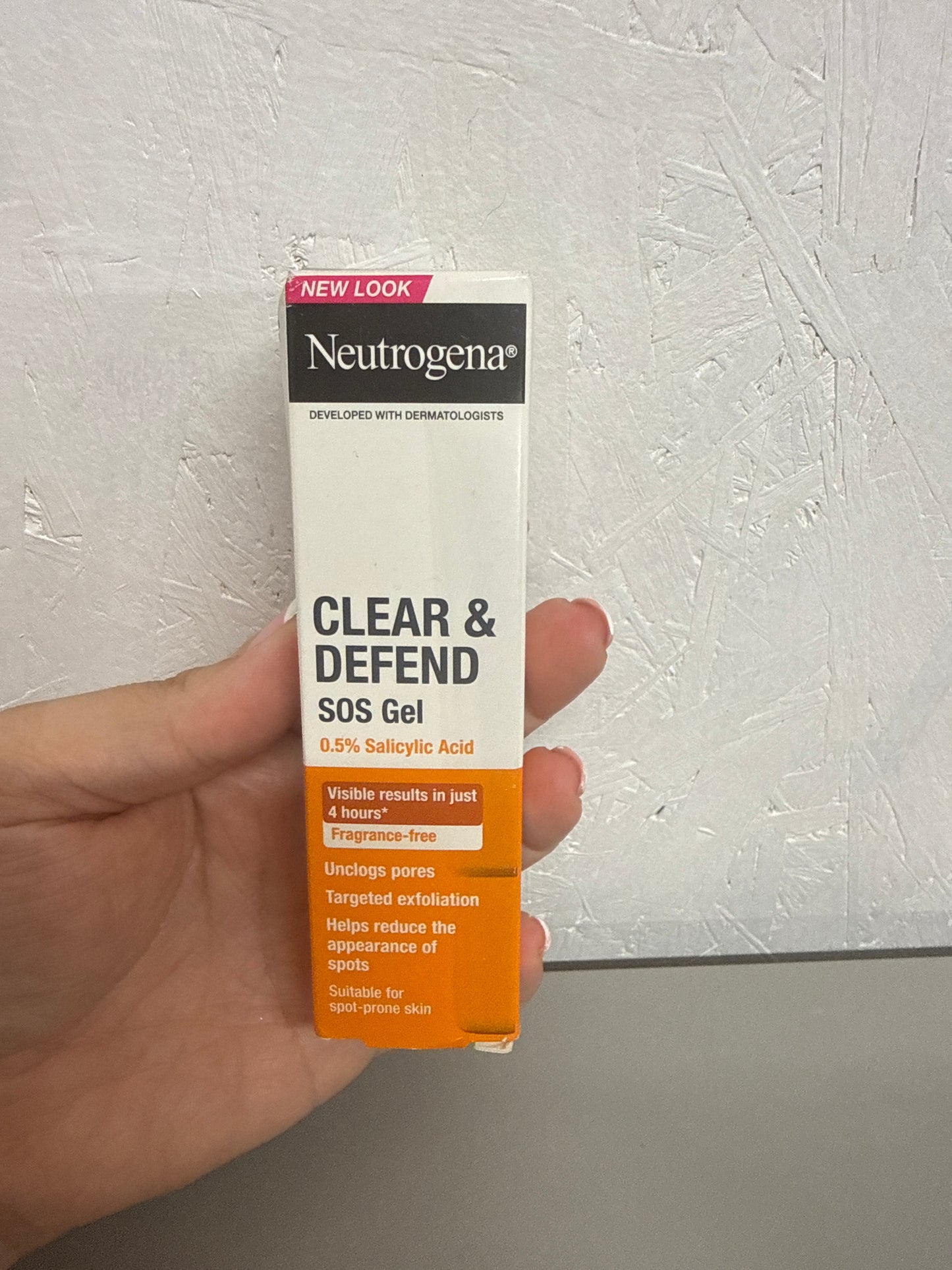 Neutrogena Clear and Defend SOS Gel - 15ml