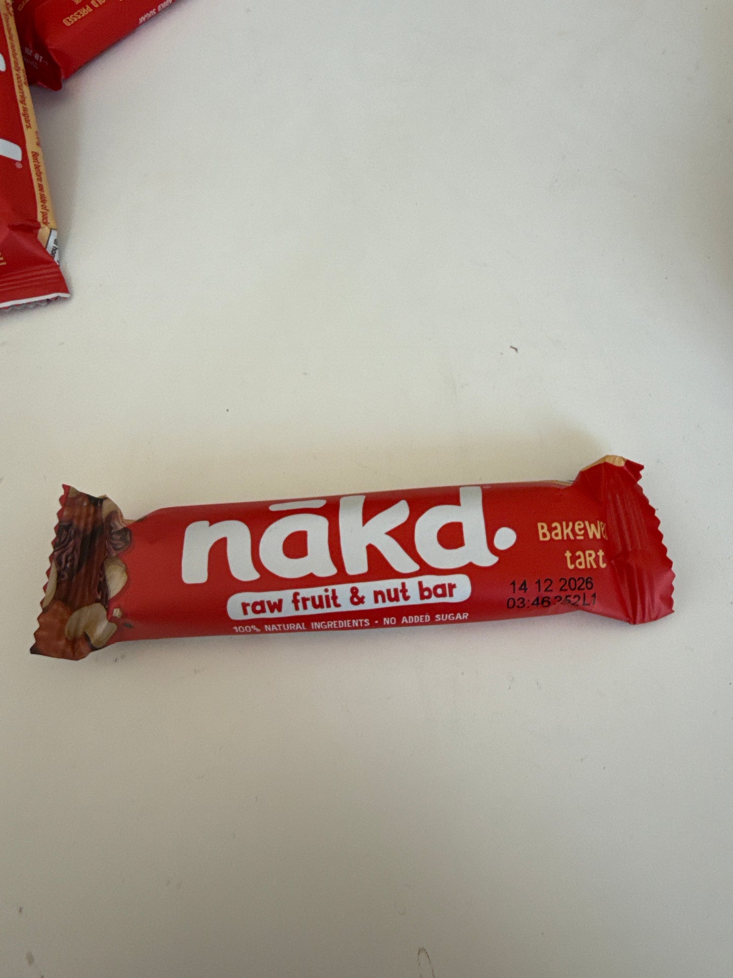 Naked raw fruit & nut bar - Bakewell tart