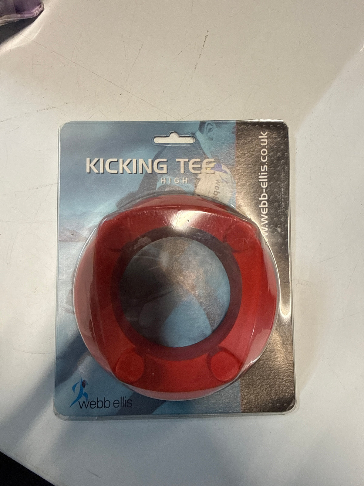 Kicking tee