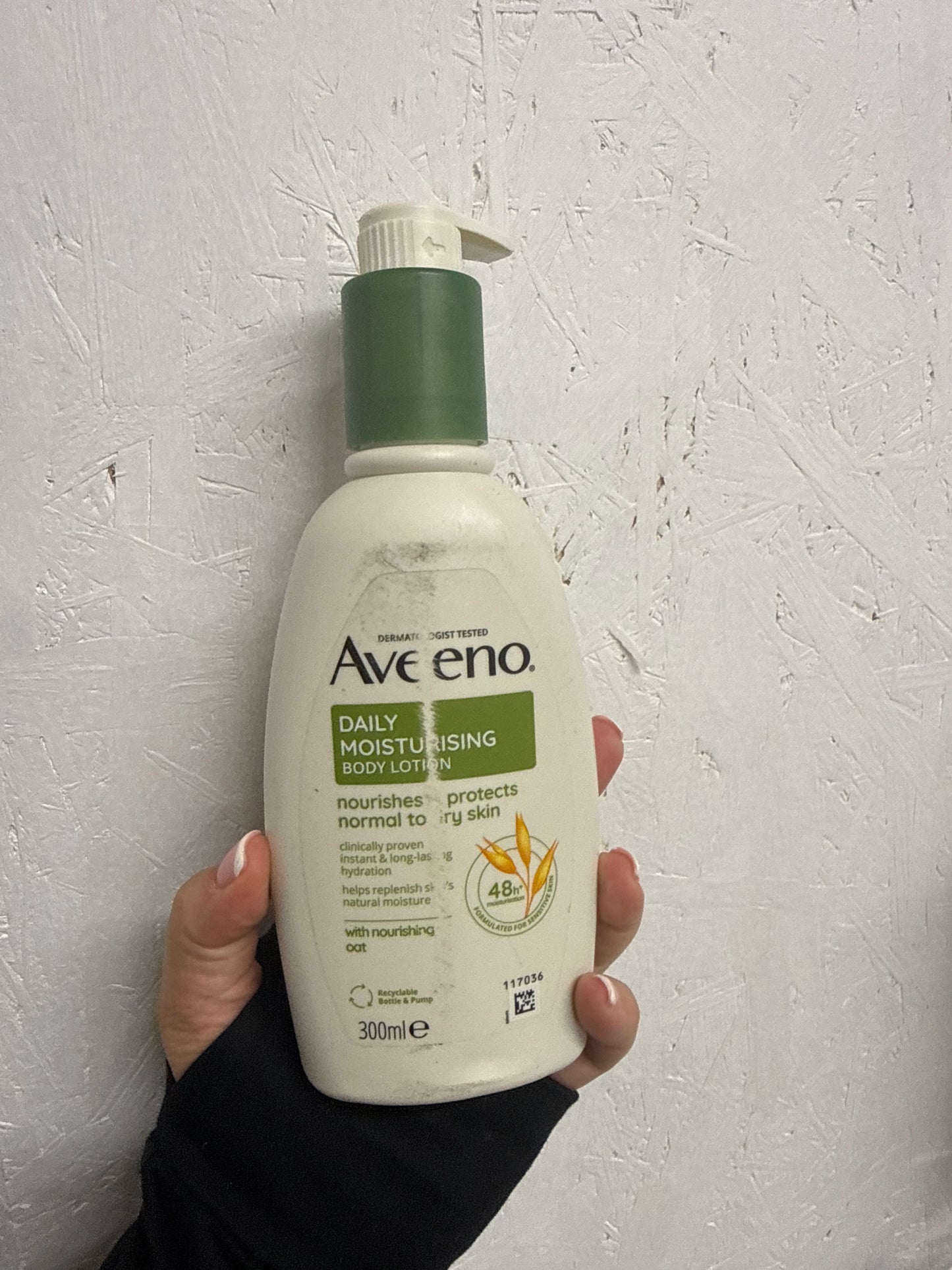 Aveeno Daily Moisturising Body Lotion 300 ml