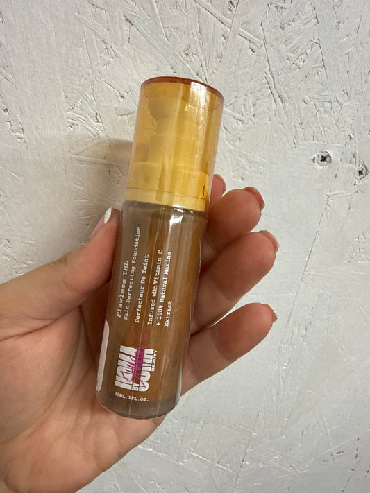 Ready for my close-up foundation - Shade: T3 Brown Sugar