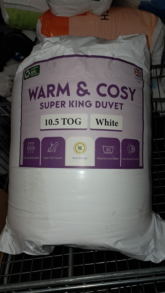 Warm and cosy superking duvet 10.5 tog