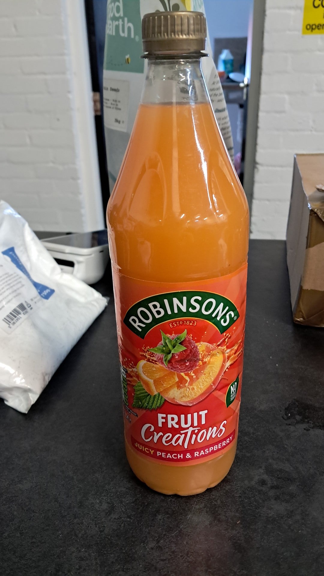 Robinsons fruit creations juicy peach and raspberry 1L