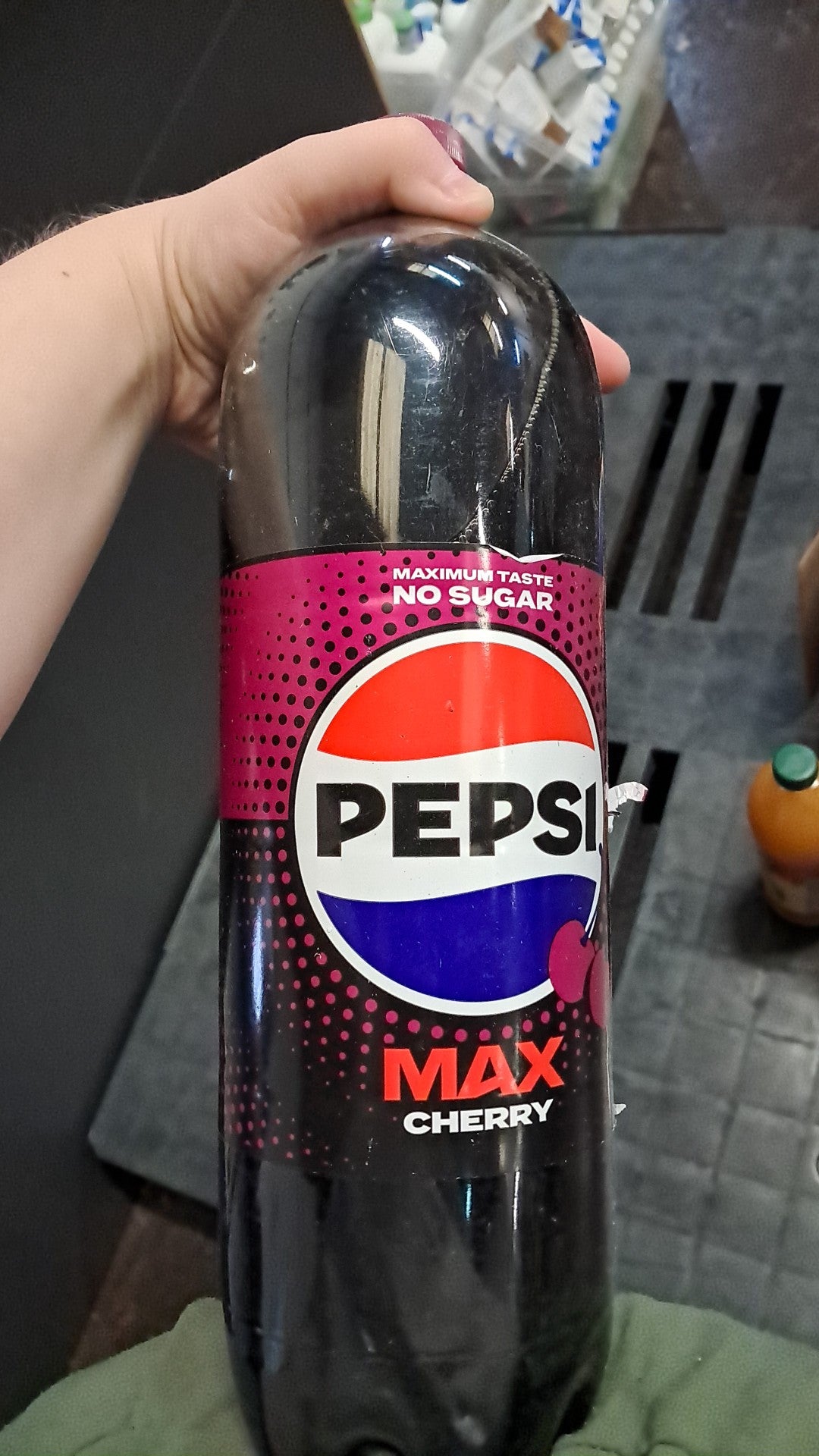 Pepsi max cherry 2L