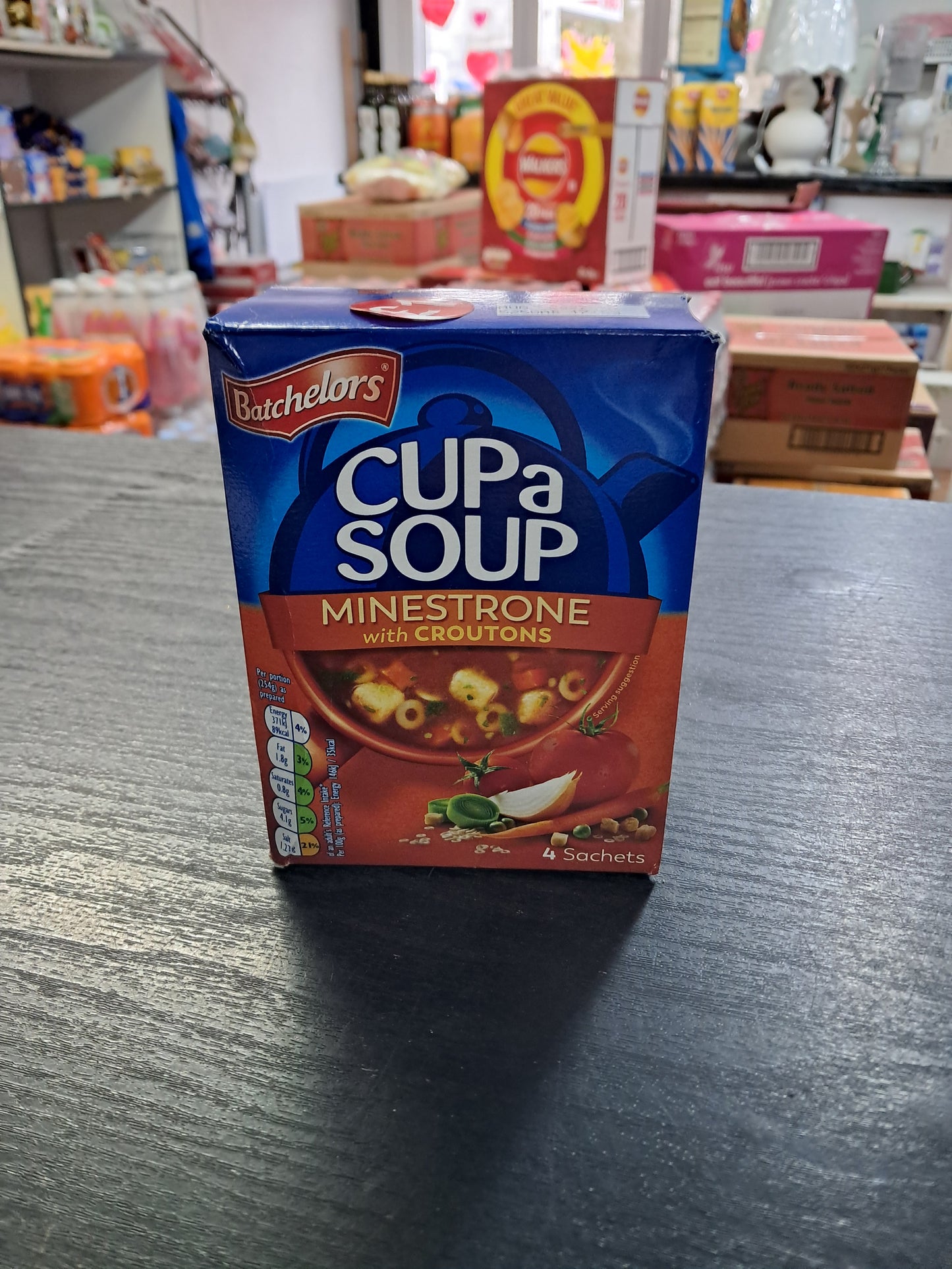 Cup a soup minestrone with croutons