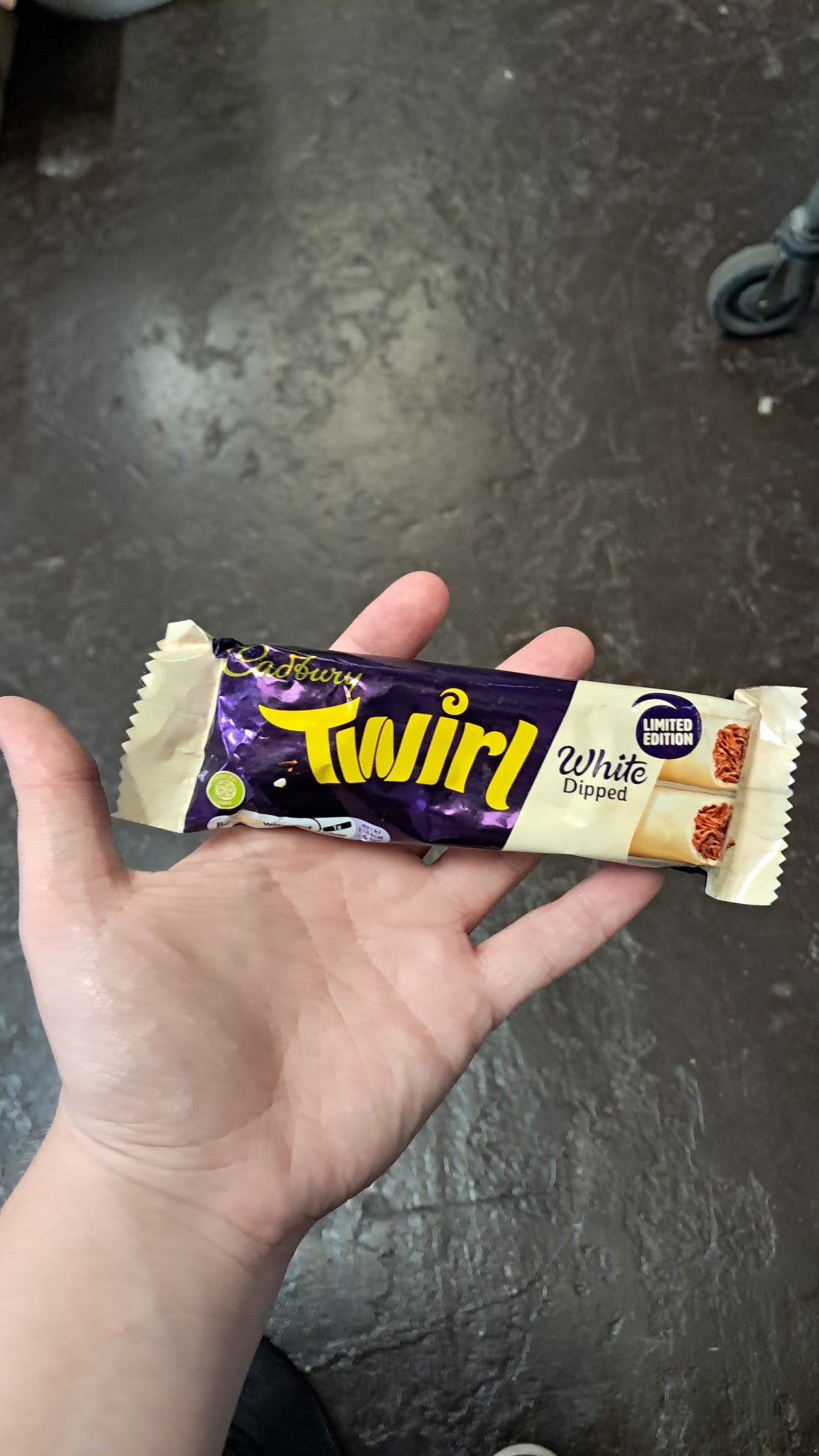 Twirl white dipped