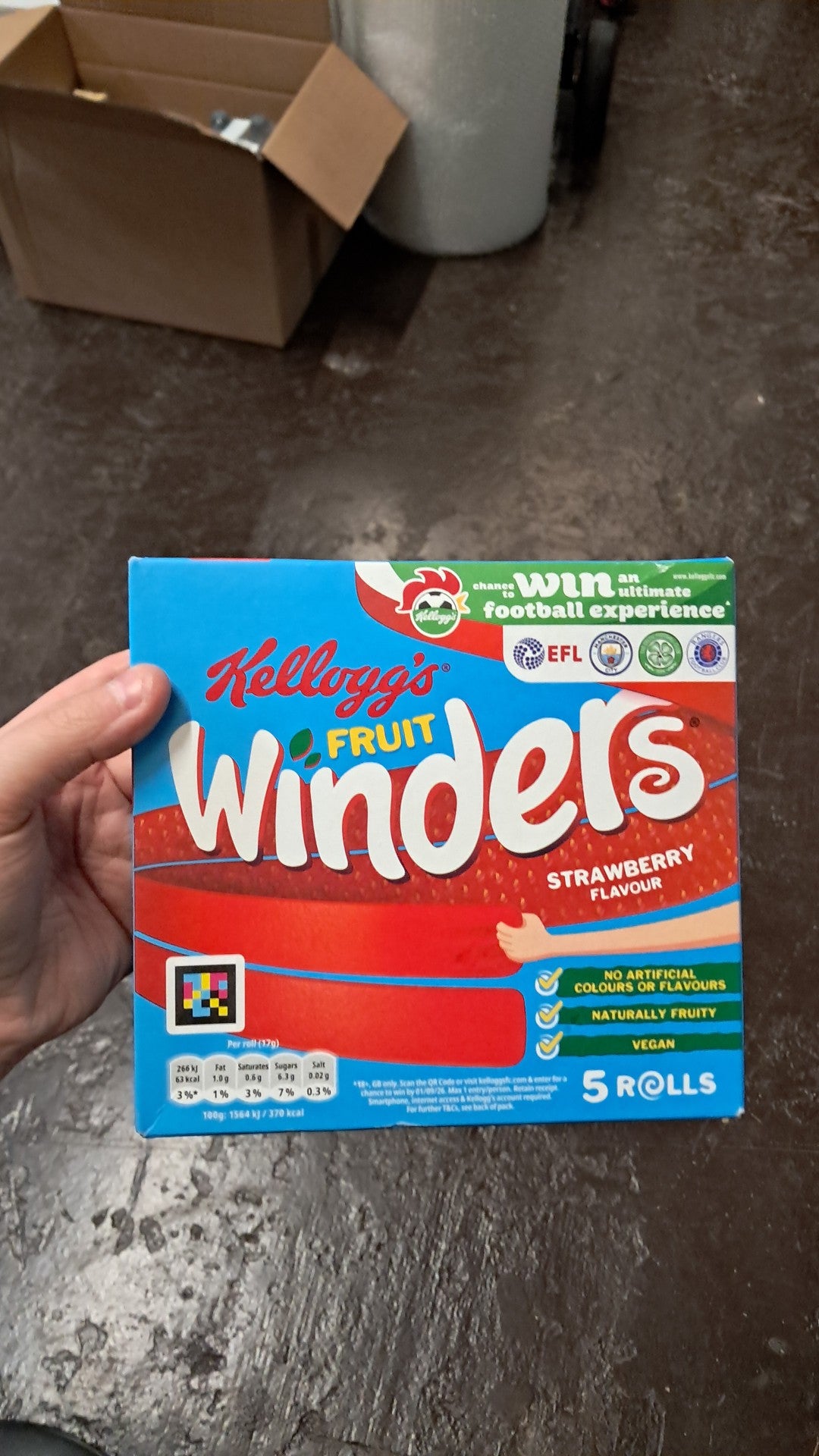 Kelloggs fruit winders strawberry flavour