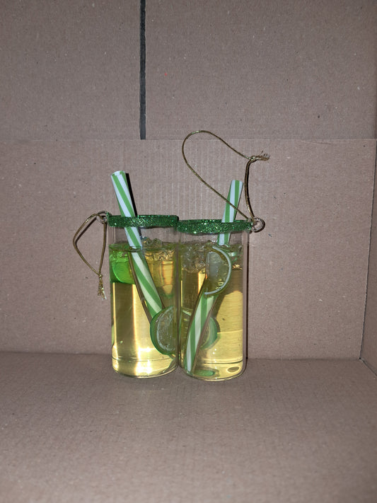 A set of cocktail tree ornaments! GLASS! COLLECTION ONLY!