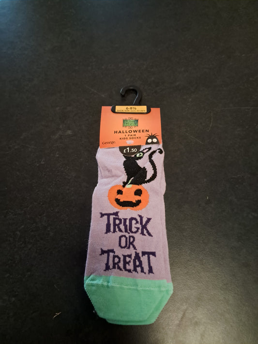 Halloween kids socks size 6-8 1/2